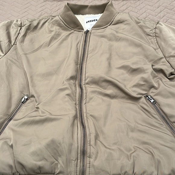 RSQ Womens Taupe Bomber Jacket /NWT/XL - Picture 12 of 16